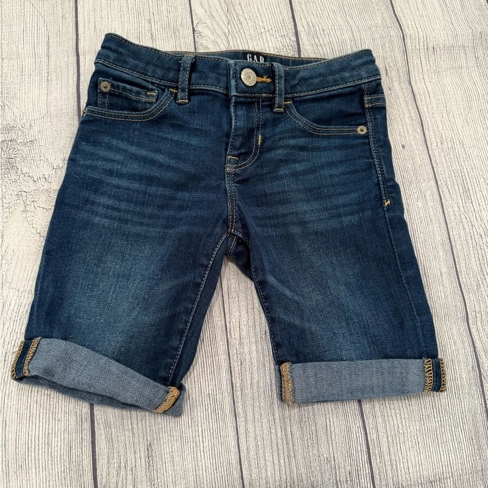 GAP Blue Jeans regular stretch Bermuda shorts /size 6